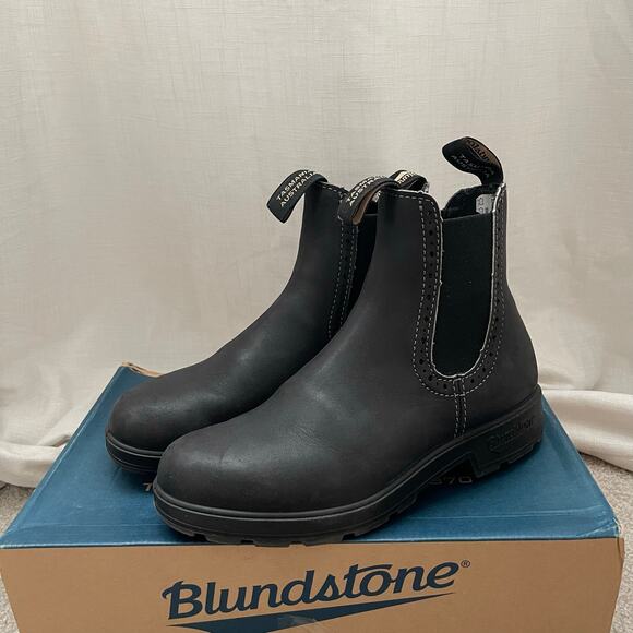 Blundstone Black Brogue Detail Leather Boots 1630 (Size 4 AU) - Picture 1 of 10